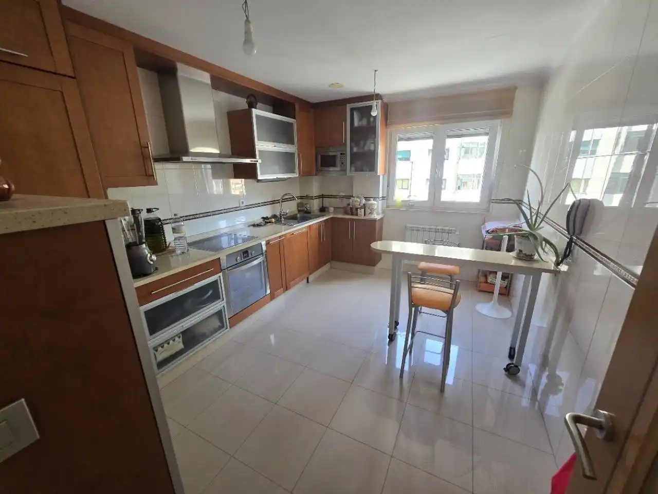 Cocina de Piso en venta en Lugo con Calefacción, Trastero y Alarma