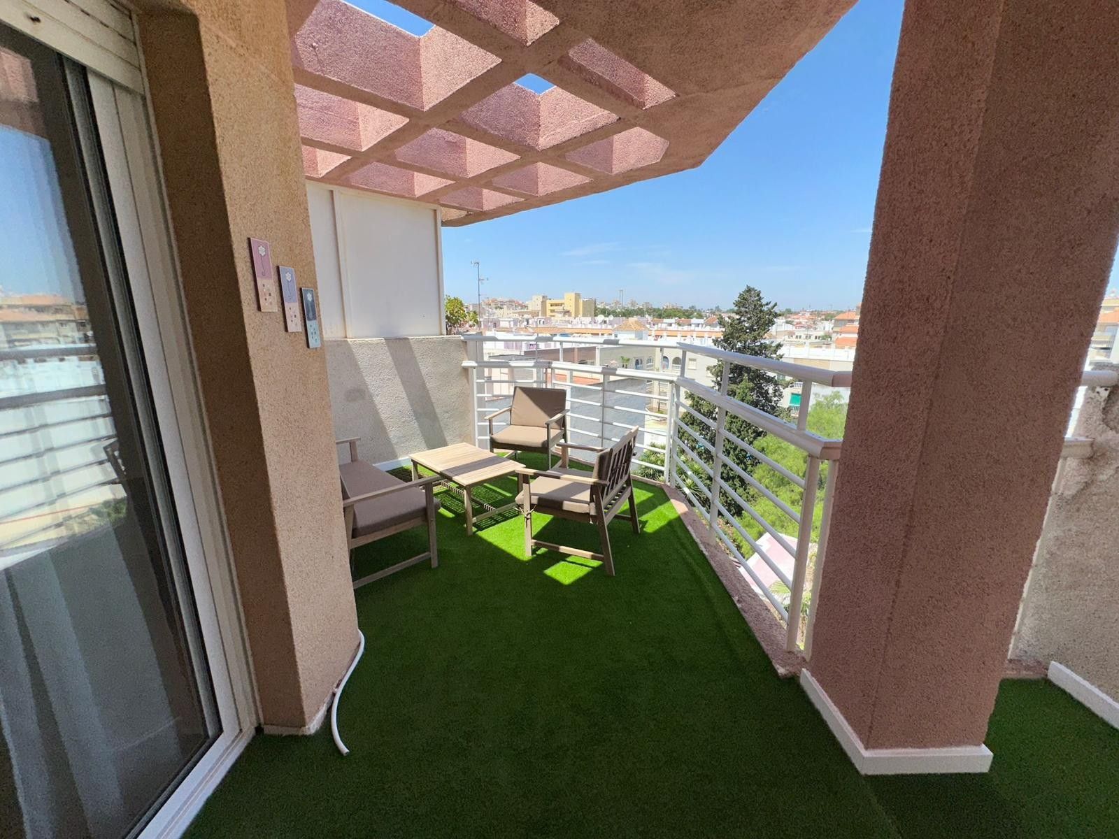 Terraza de Ático en venta en Torrevieja con Terraza y Amueblado