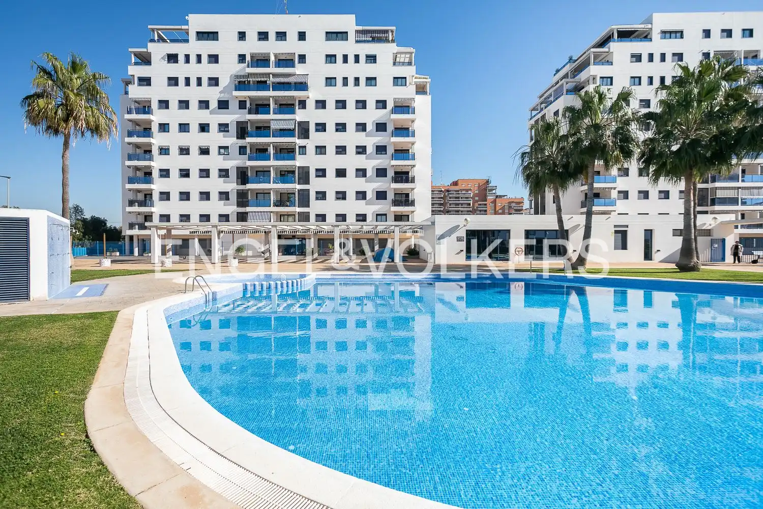 Piscina de Pis de lloguer en La Pobla de Farnals amb Aire condicionat, Calefacció i Jardí privat