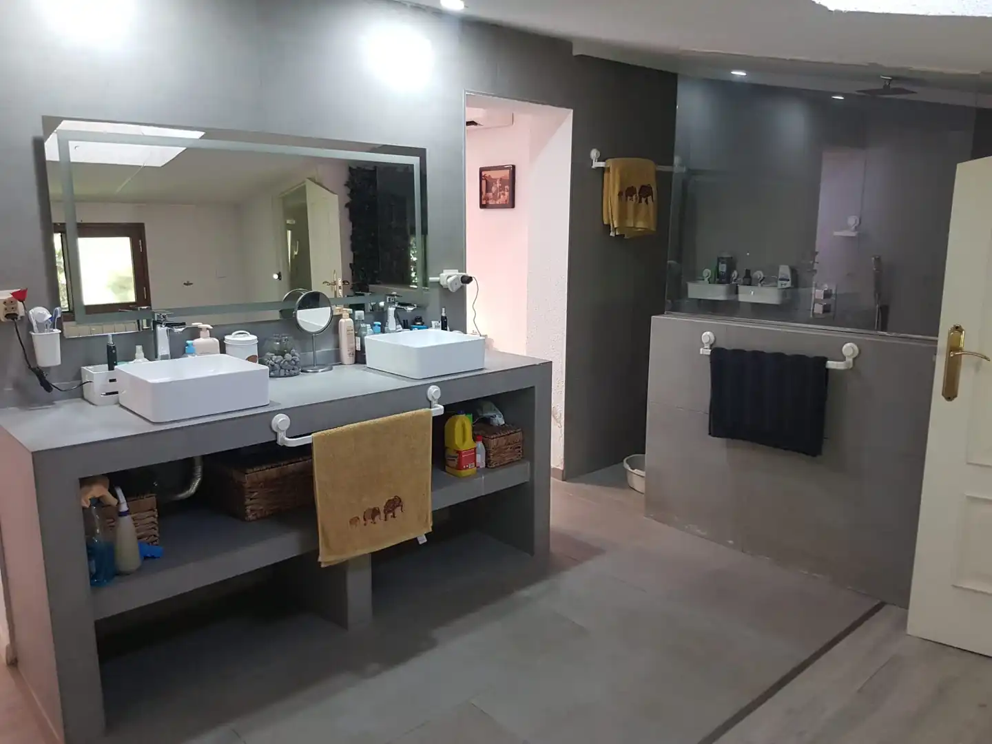 Badezimmer von Haus oder Chalet zum Verkauf in Villalbilla mit Klimaanlage, Heizung und Privatgarten