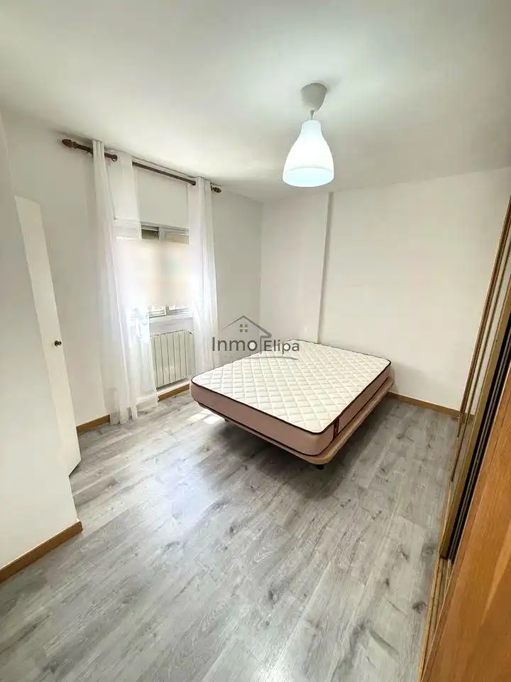 Habitación de Piso en venta en Madrid con Calefacción y Terraza