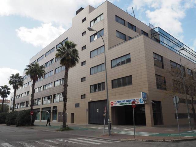 Oficina en Alquiler en Doctor González Caraballo en Colores -  Entreparques