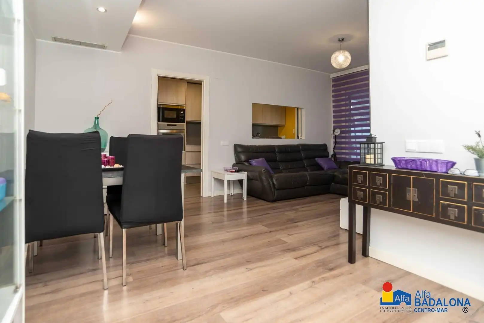 Sala de estar de Piso en venta en Badalona con Aire acondicionado, Calefacción y Jardín privado