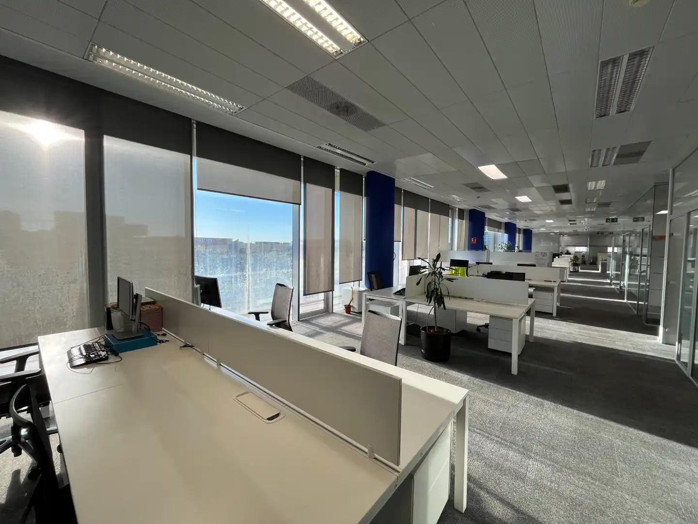 Office for rent in L'Hospitalet de Llobregat  with Air Conditioner, Heating and Terrace