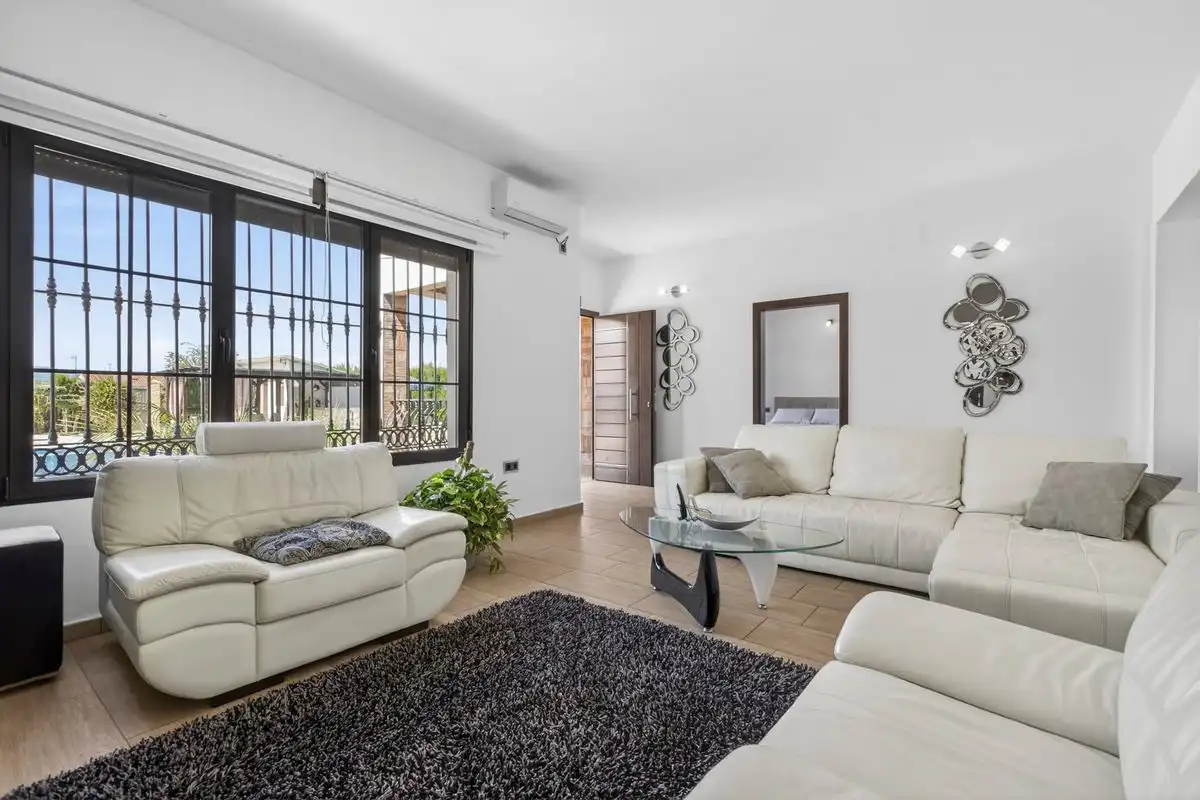 Maison avec terrasse à vendre à Carretera Lora del Rio, imagen 6