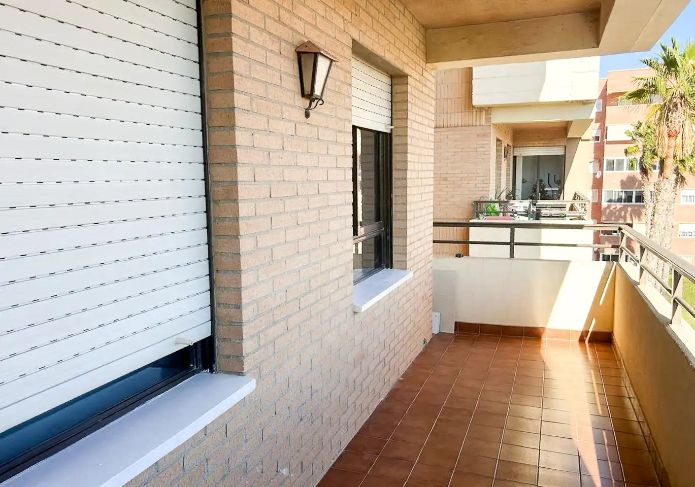 Terraza de Piso de alquiler en Elche / Elx con Aire acondicionado, Parquet y Piscina