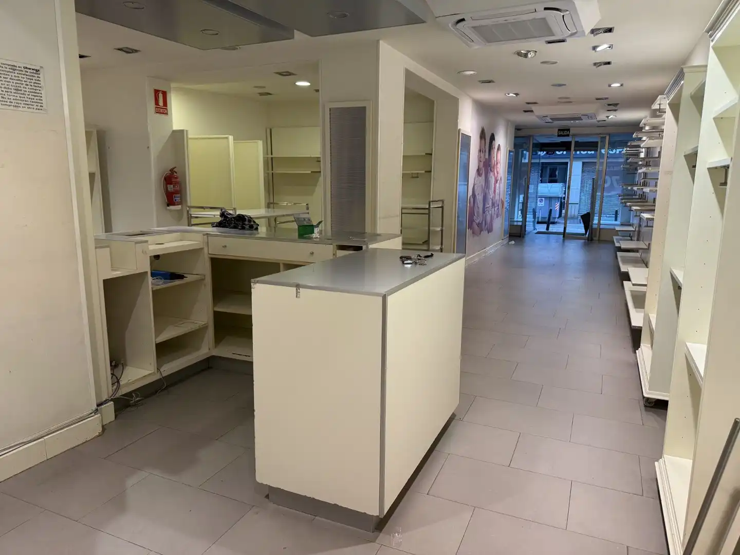Locale commerciale in affitto a Centro ciudad, imagen 3