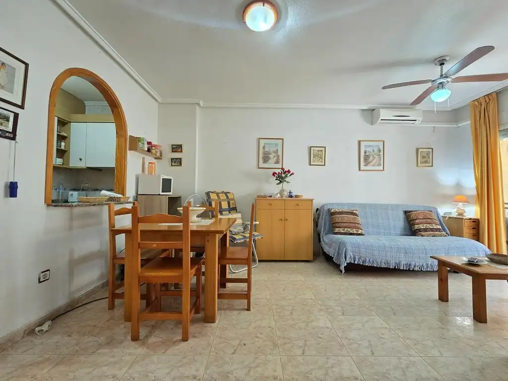 Living room of Flat for sale in Torrevieja  with Furnished
