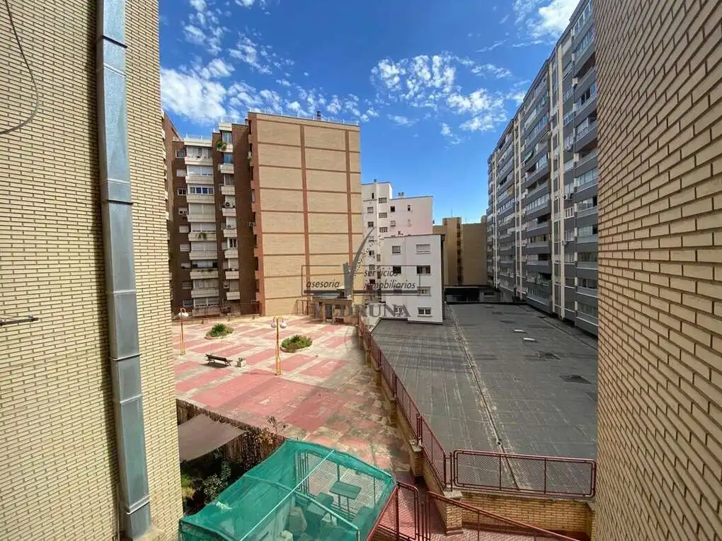 Vista exterior de Pis de lloguer en Zaragoza amb Aire condicionat, Calefacció i Terrassa