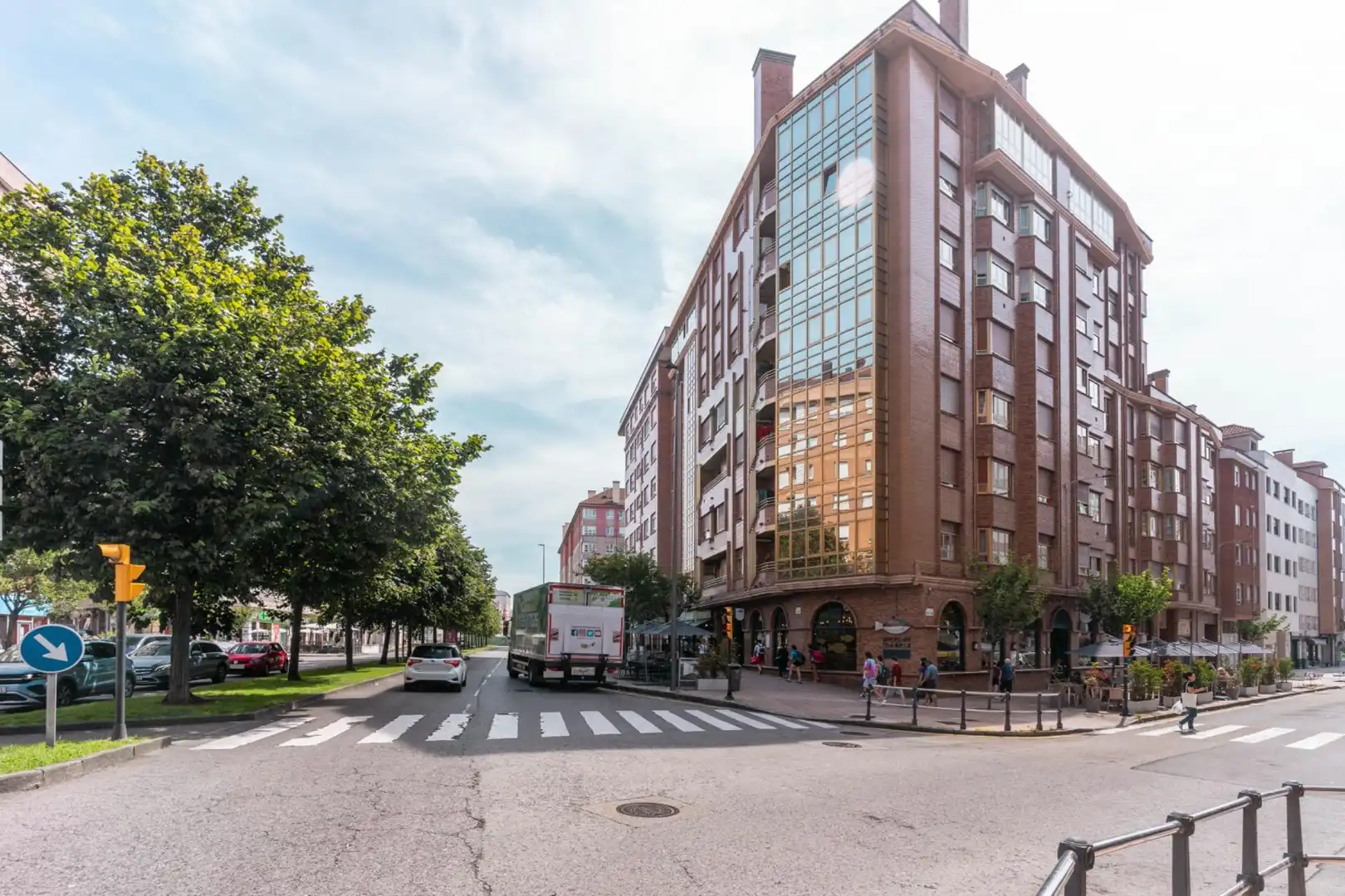 Vista exterior de Dúplex en venda en Gijón  amb Calefacció i Traster