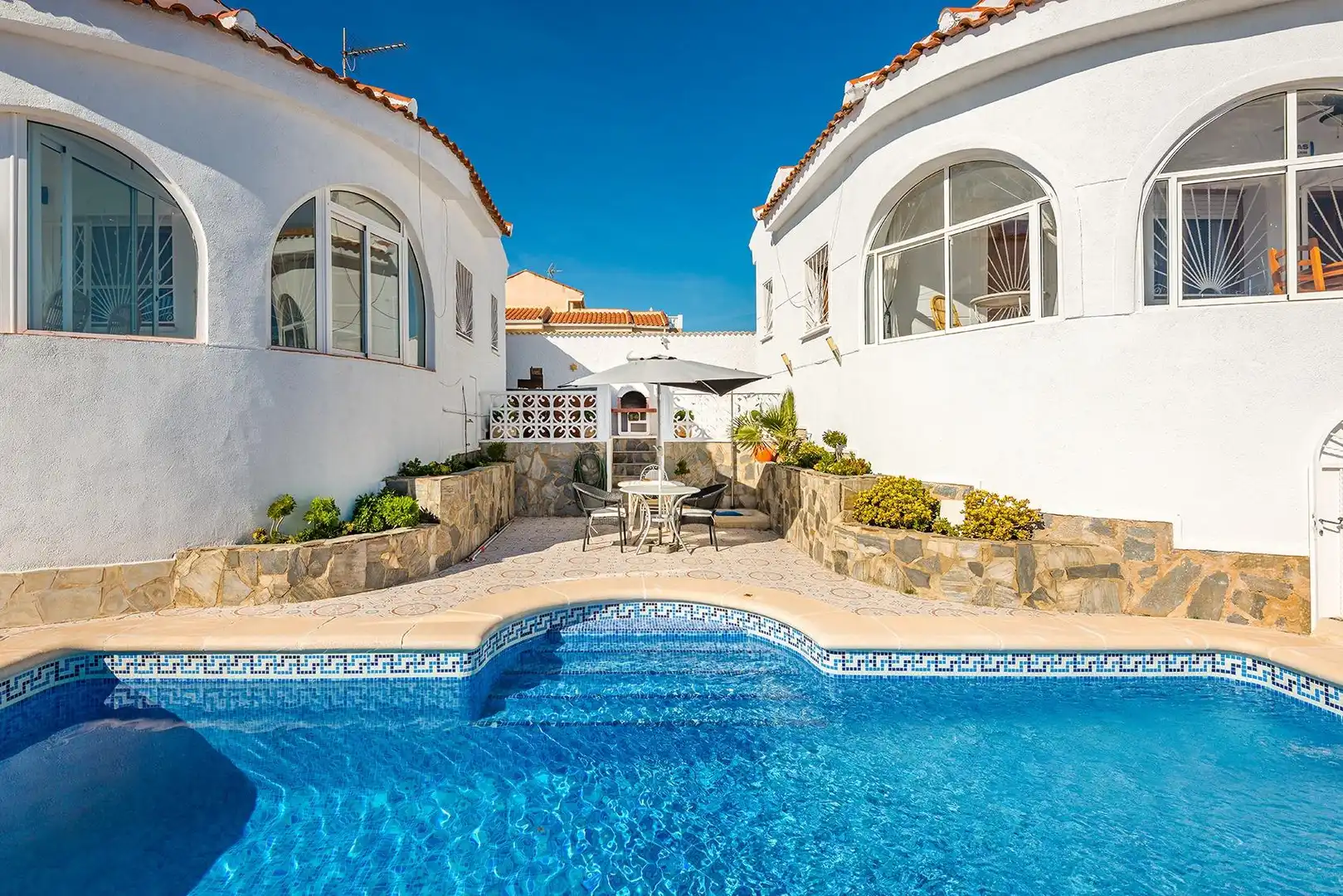 Swimming pool of Houses for sale in Rojales  with Air Conditioner, Heating and Private garden