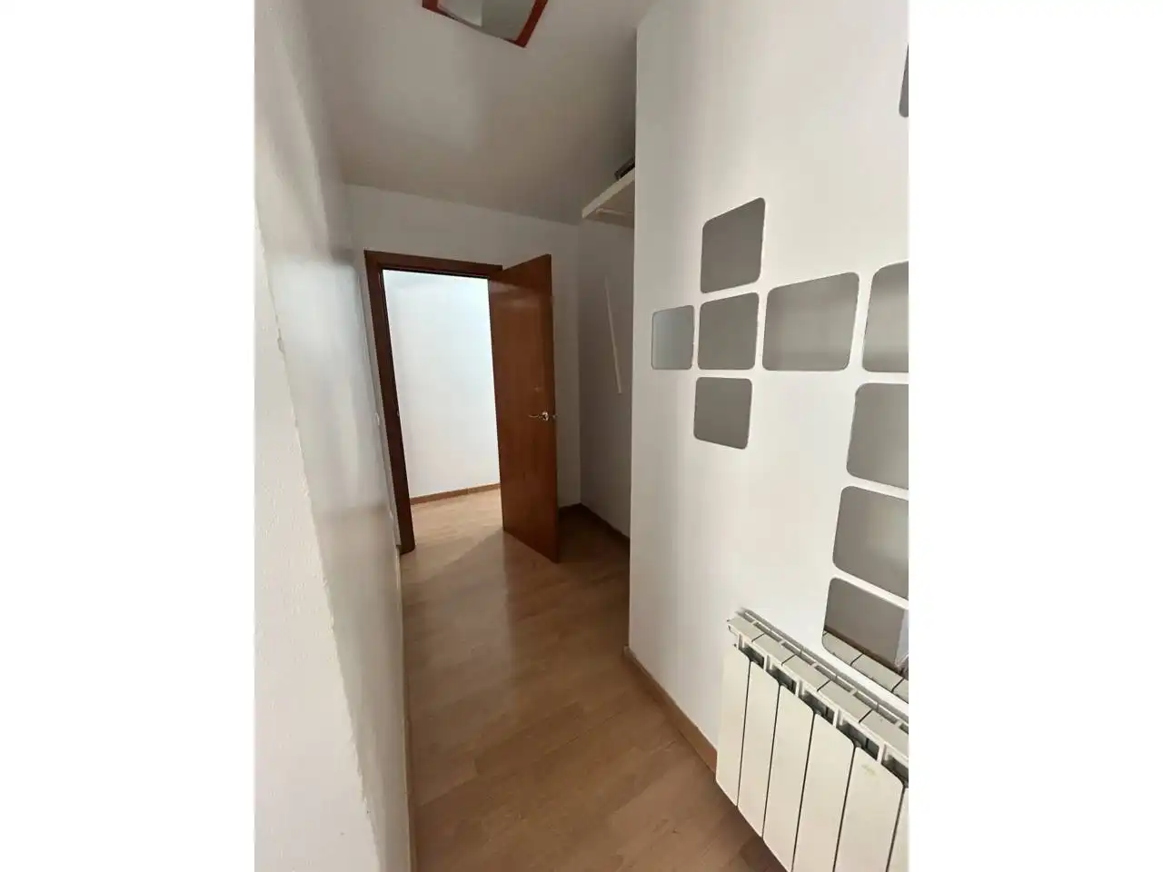 Piso en venta en Salt con Calefacción, Parquet y Balcón