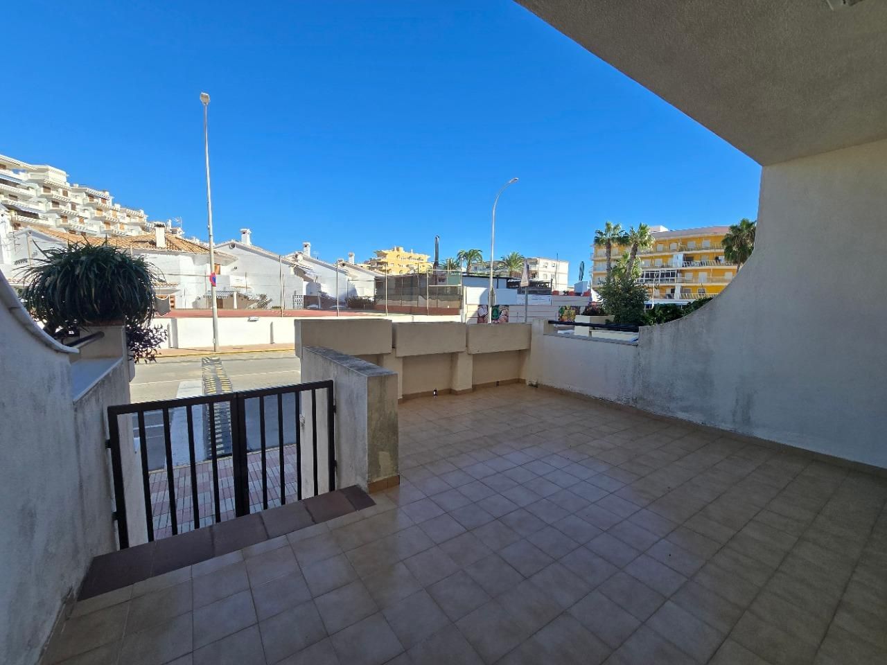 Terrace of Single-family semi-detached for sale in Tavernes de la Valldigna  with Terrace, Balcony and Community pool