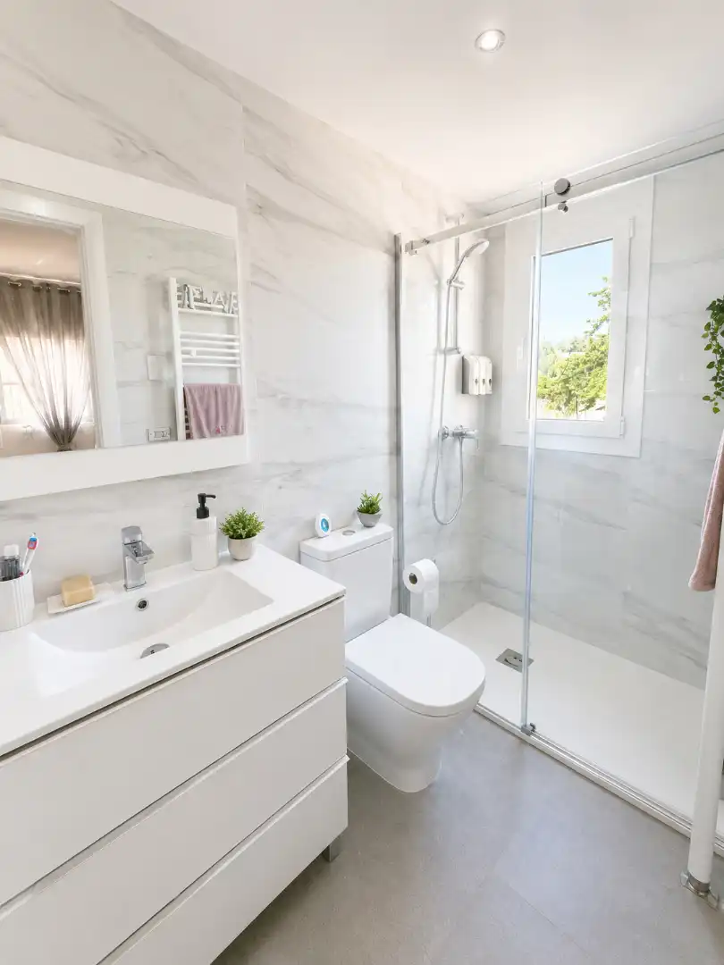 Bathroom of Houses for sale in Lleida  with Air Conditioner, Heating and Private garden