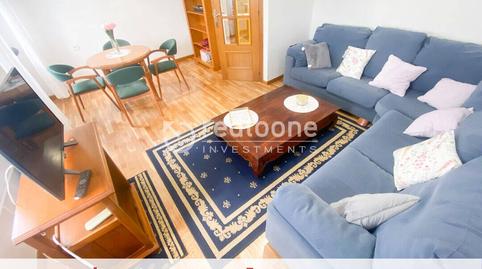 Foto 2 von Wohnung zur Miete in Benalúa, Alicante / Alacant