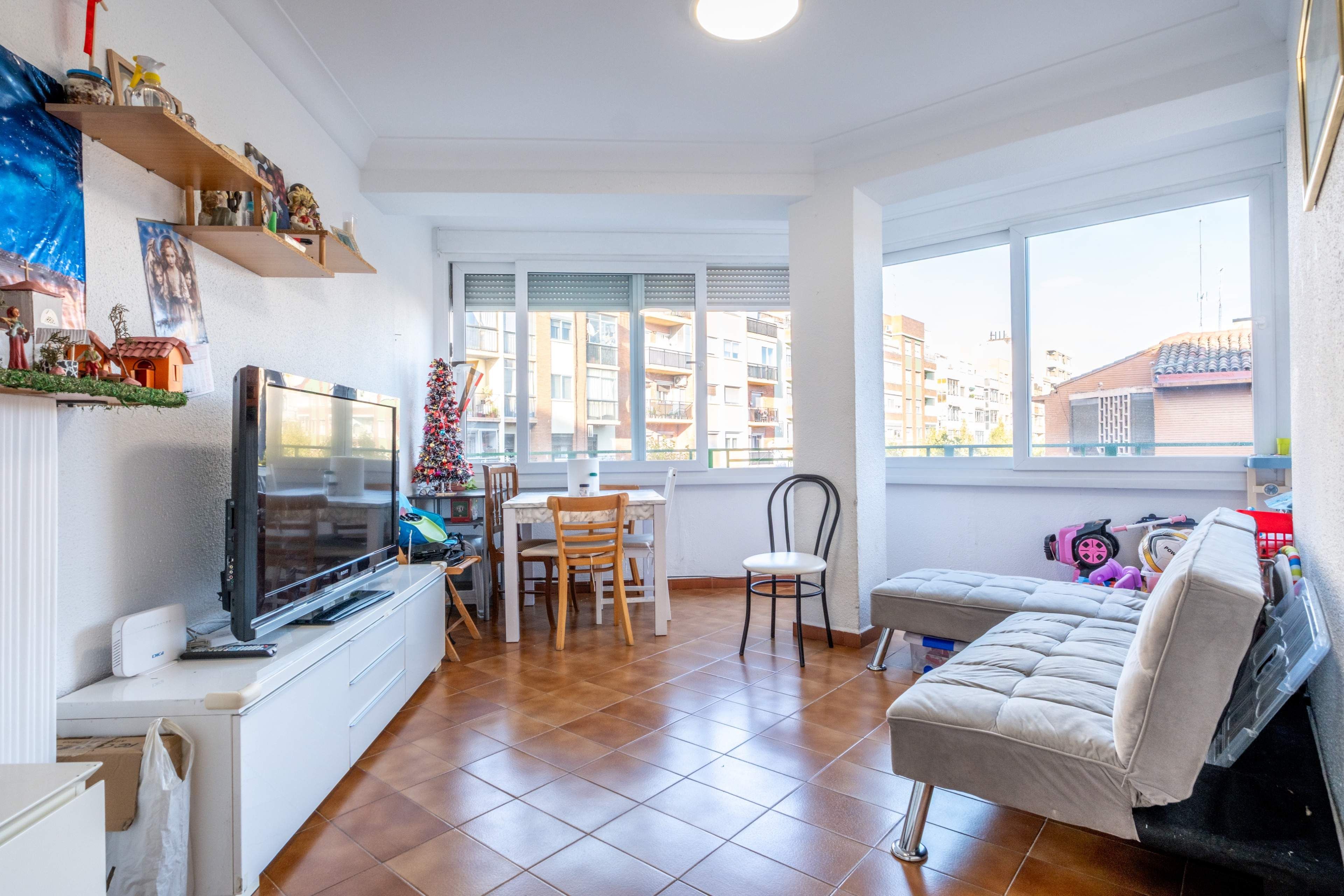 Sala d'estar de Pis en venda en  Zaragoza Capital amb Aire condicionat, Calefacció i Terrassa