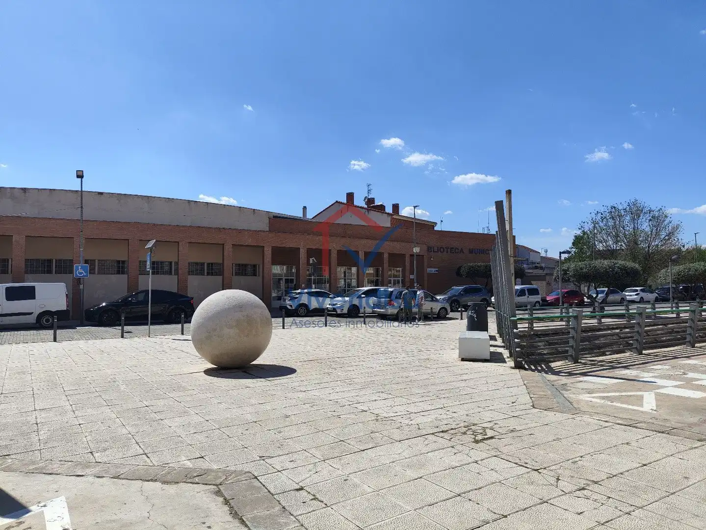 Vista exterior de Piso en venta en Alovera con Calefacción