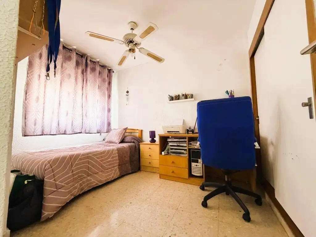 Schlafzimmer von Wohnung zum Verkauf in Málaga mit Privatgarten, Terrasse und Gemeinschaftspool