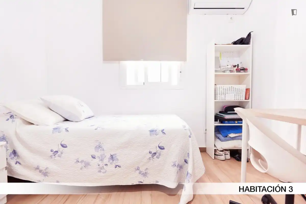Habitación en El Plantinar – Avda. La Paz - El Juncal
