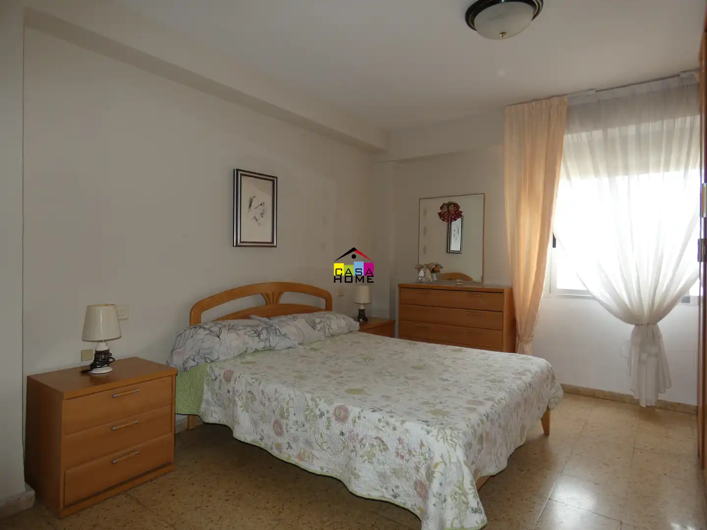 Habitación de Piso en venta en Castellón de la Plana / Castelló de la Plana con Amueblado y Balcón