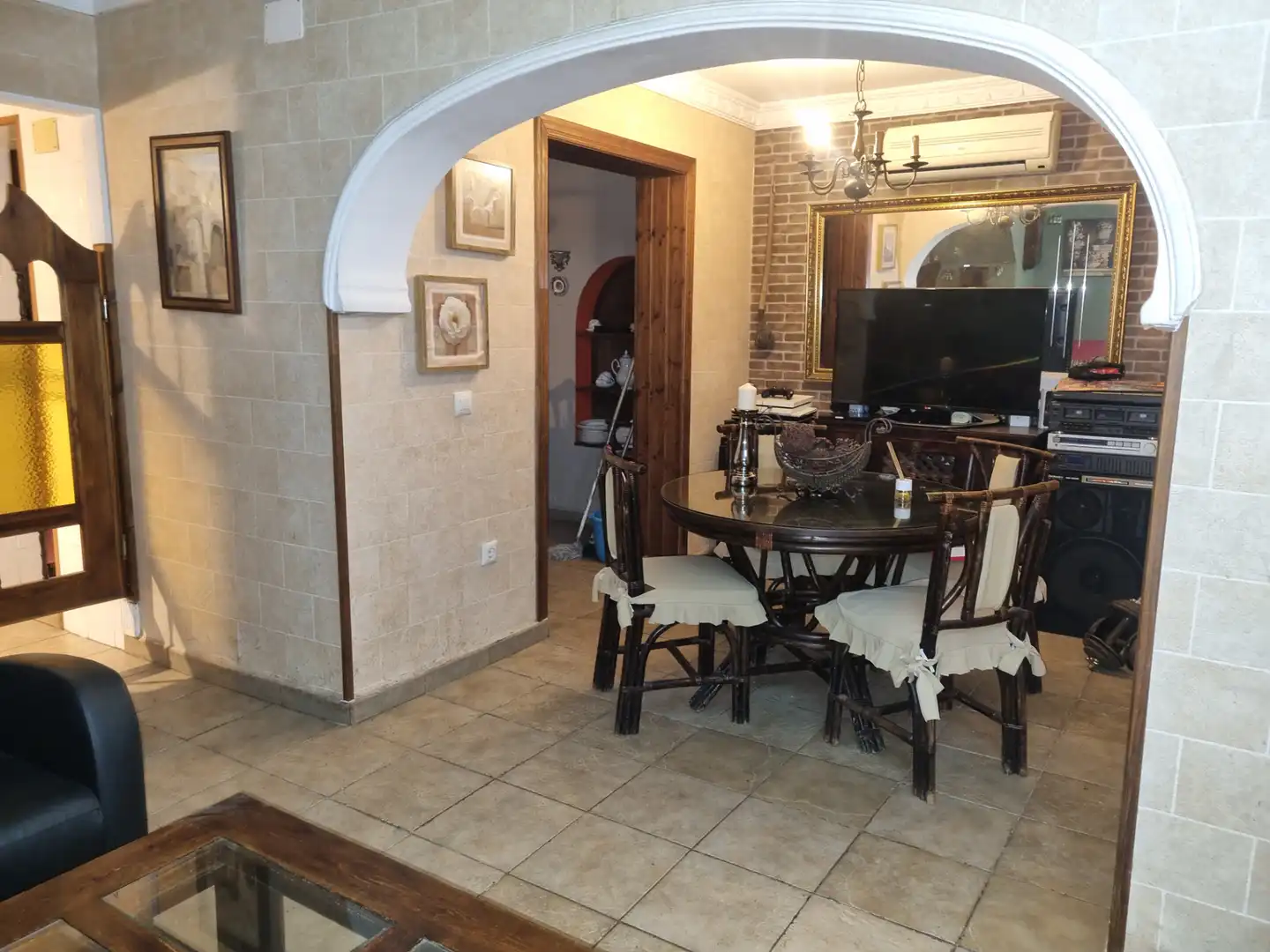 Menjador de Casa adosada en venda en Chiclana de la Frontera amb Aire condicionat, Jardí privat i Terrassa
