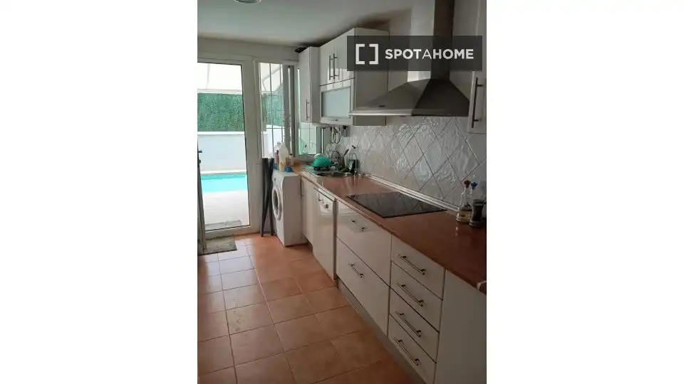 Room in Los Narejos - Punta Calera