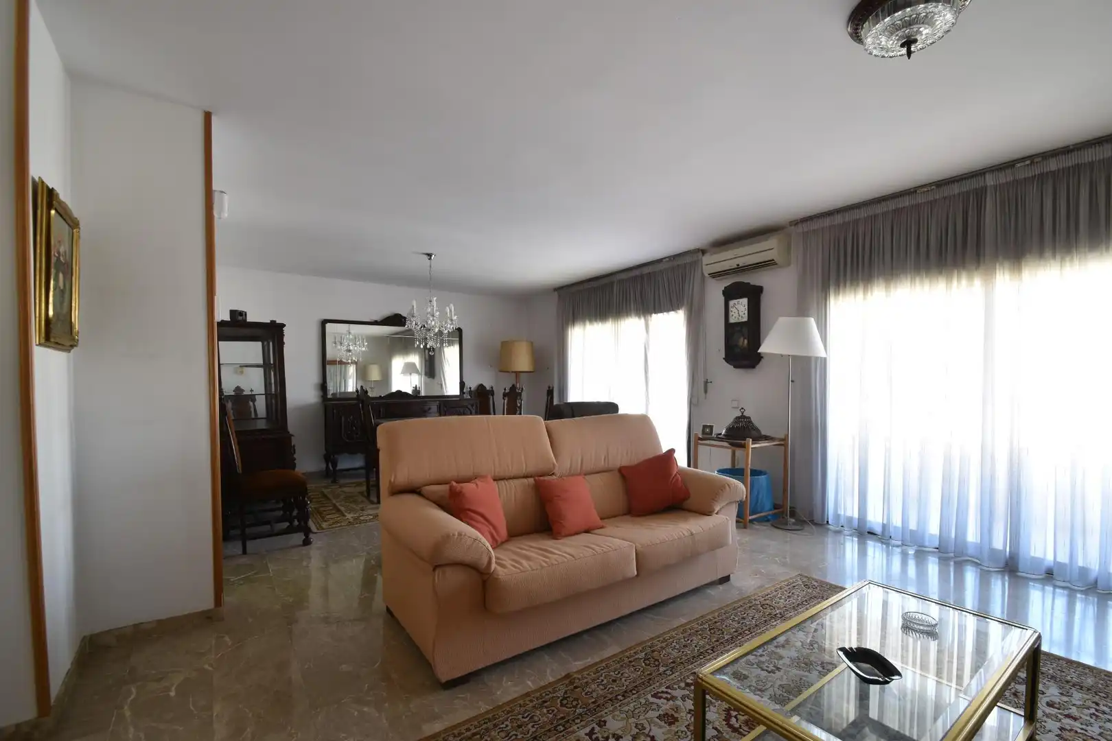 Wohnzimmer von Wohnung zum Verkauf in Vilanova i la Geltrú mit Heizung, Terrasse und Balkon