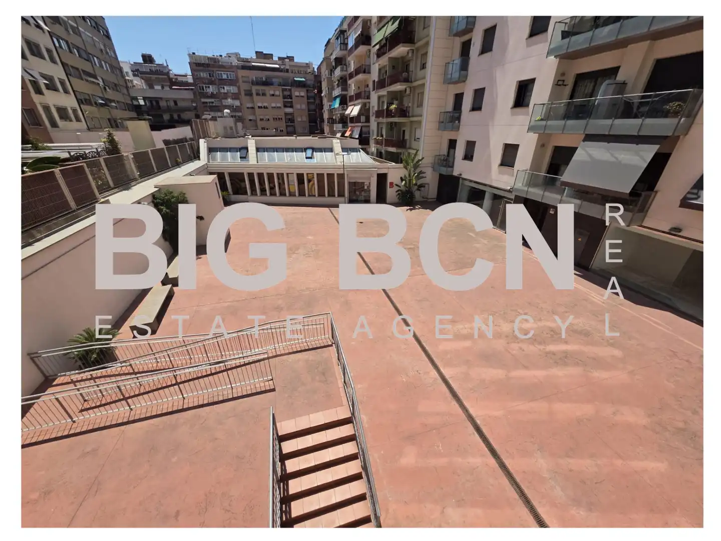 Exterior view of Flat for sale in Barcelona  with Air Conditioner, Heating and Parquet flooring