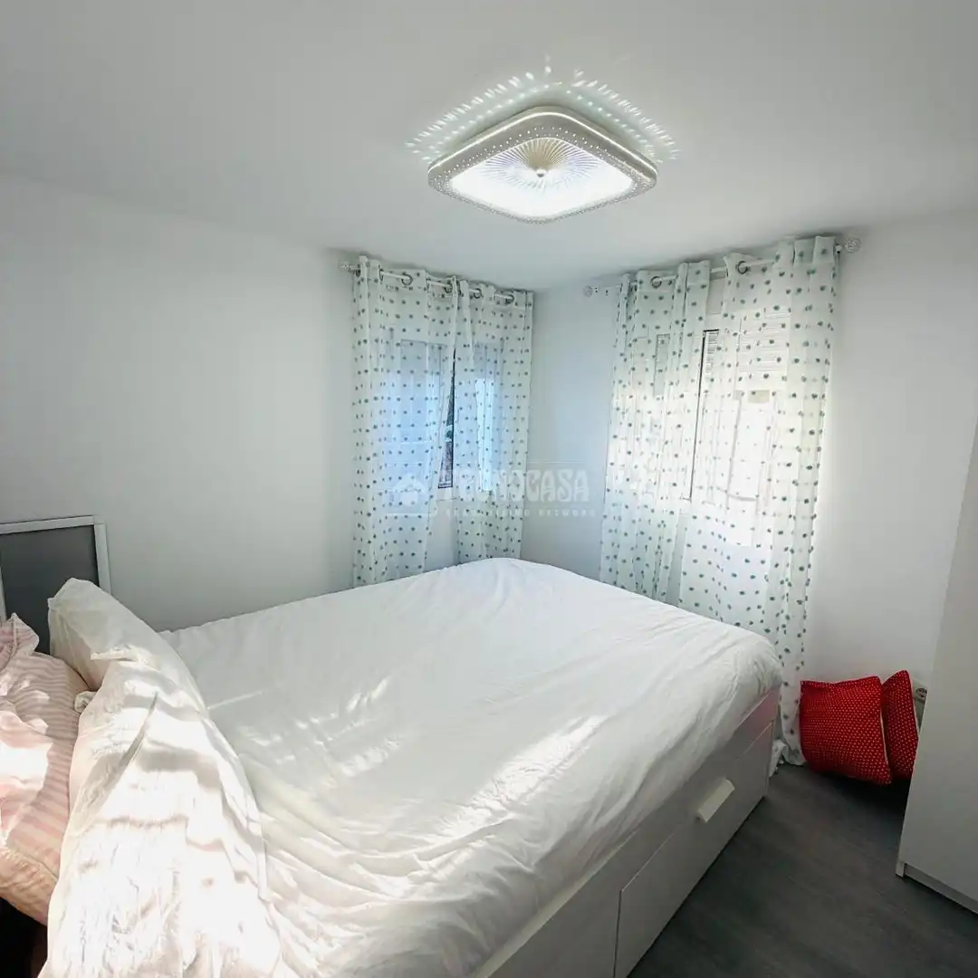 Habitación de Casa o chalet en venta en Colmenar de Oreja con Aire acondicionado, Calefacción y Jardín privado