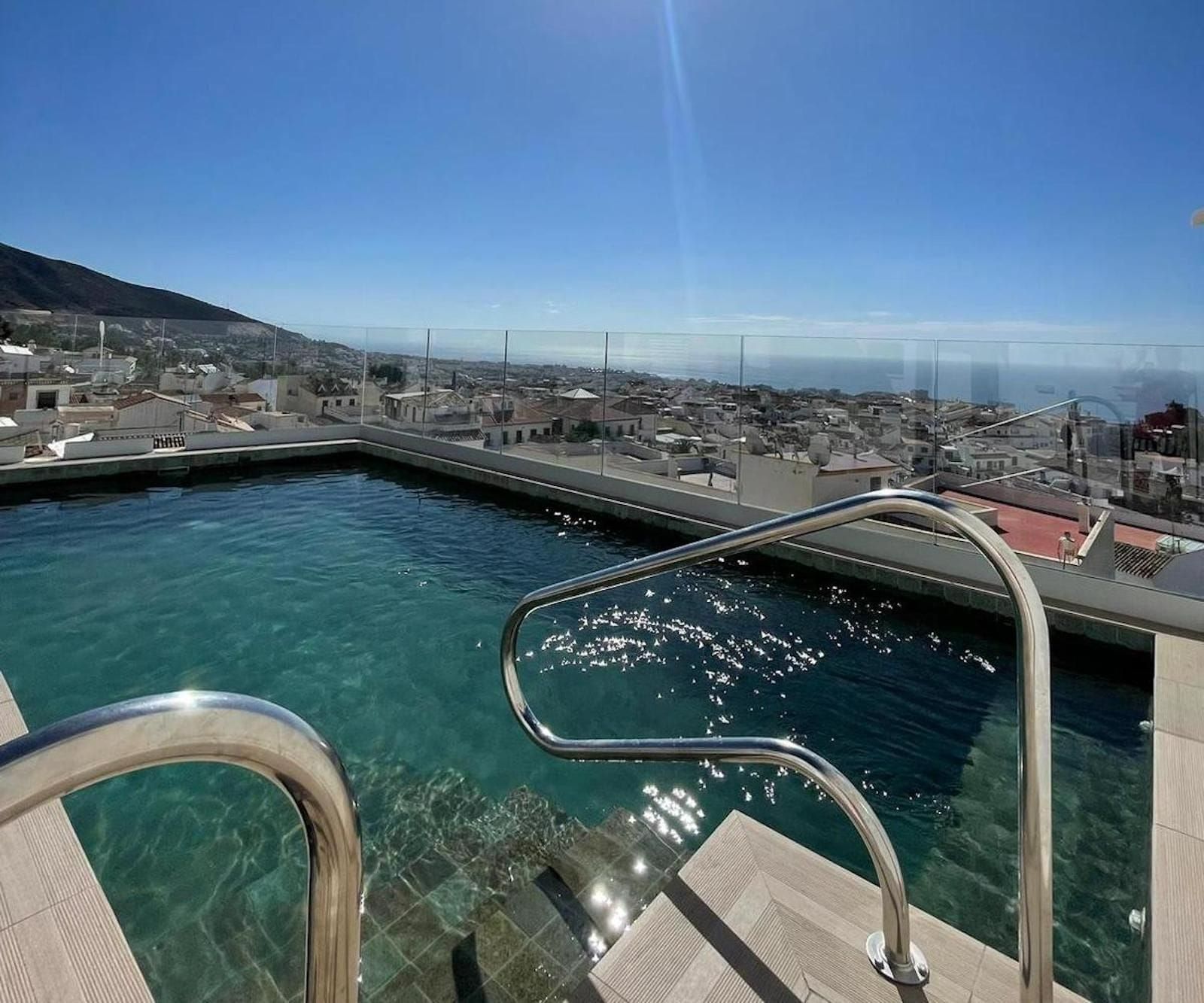 Swimming pool of Apartment to rent in Benalmádena  with Air Conditioner, Heating and Furnished