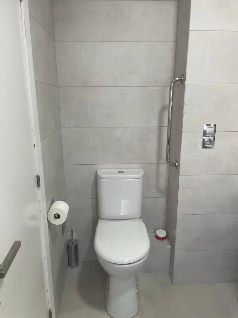 Bany de Apartament en venda en Benicasim / Benicàssim amb Aire condicionat, Terrassa i Traster