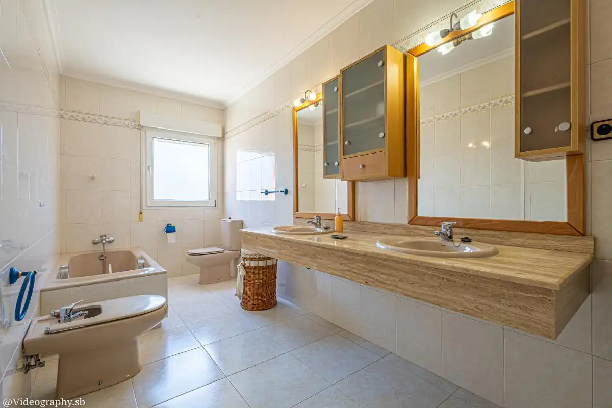 Badezimmer von Haus oder Chalet zum Verkauf in Mondéjar mit Heizung, Schwimmbad und Möbliert