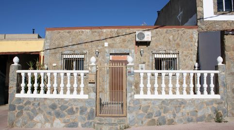Foto 3 de Casa adosada en venta en C/ San Juan, Santa Marta, Badajoz
