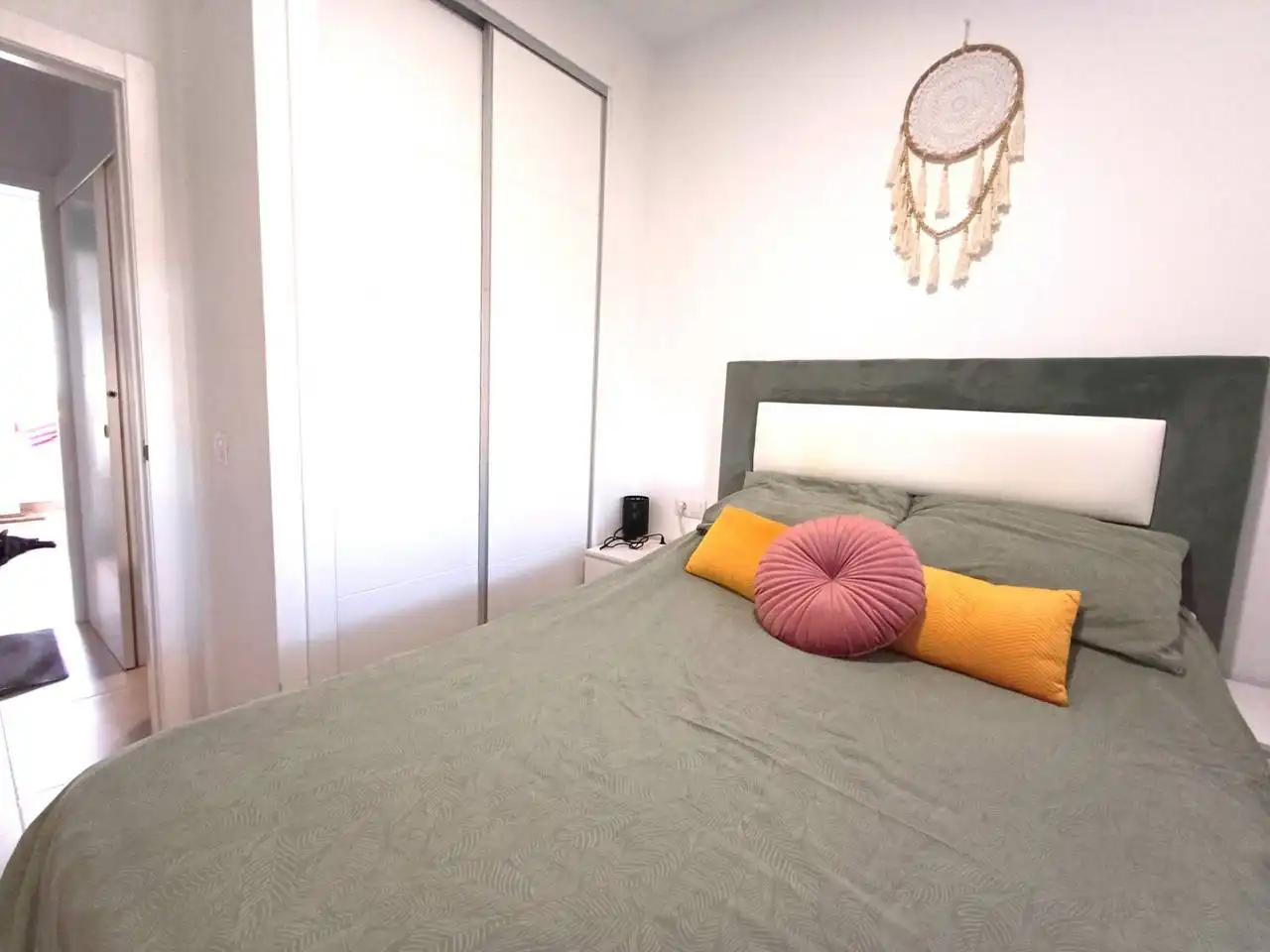 Habitación de Piso en venta en Gibraleón con Trastero y Piscina comunitaria