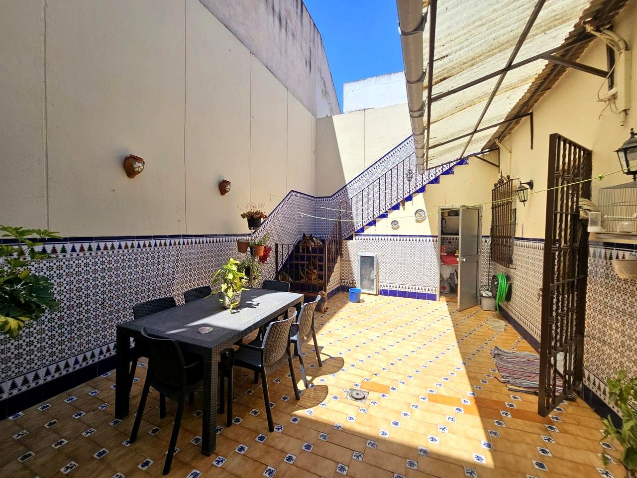 Terrace of House or chalet for sale in Dos Hermanas  with Air Conditioner