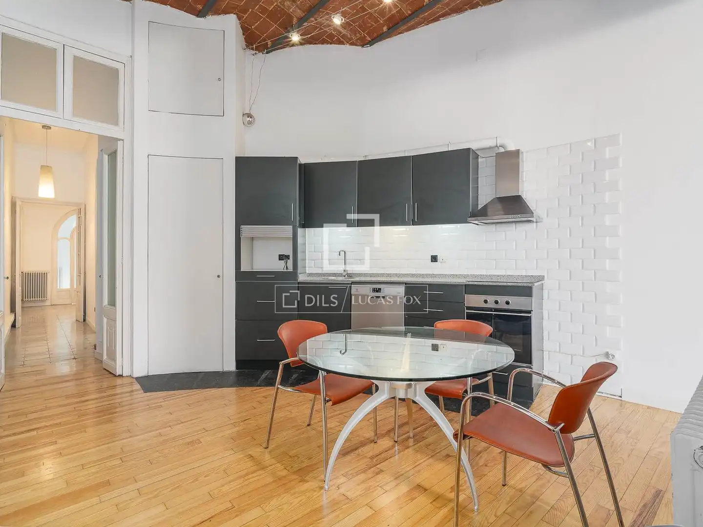 Kitchen of Flat for sale in Barcelona  with Air Conditioner, Terrace and Storage room
