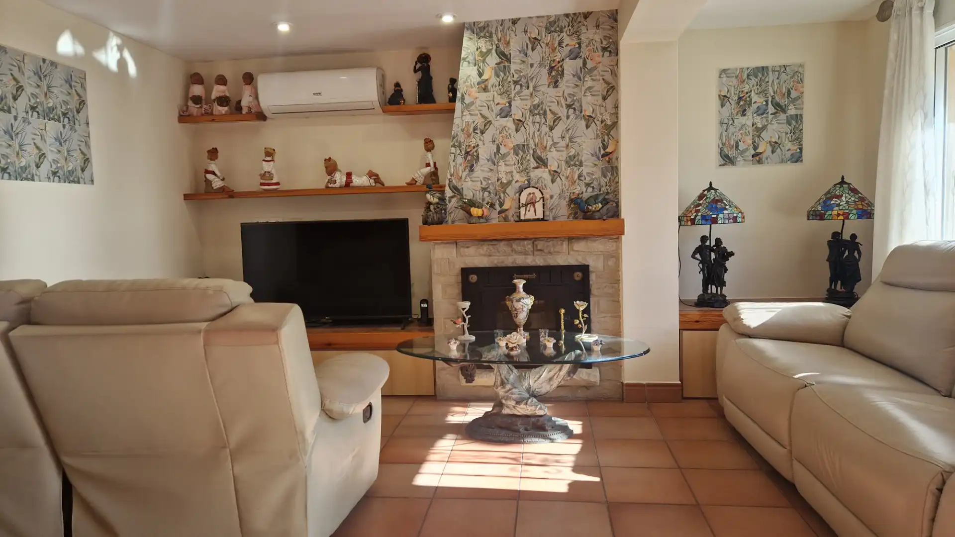 Sala de estar de Casa o chalet en venta en Pineda de Mar con Aire acondicionado, Jardín privado y Balcón