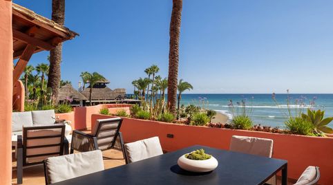 Foto 2 de Apartamento en venta en Guadalmansa, Estepona