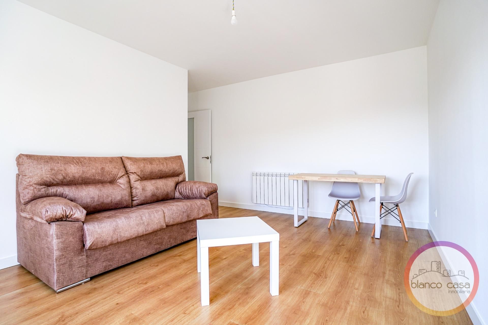 Living room of Flat for rent in Carballo  with Heating, Storage room and Furnished