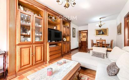 Living room of Flat for sale in Barakaldo   with Heating and Balcony