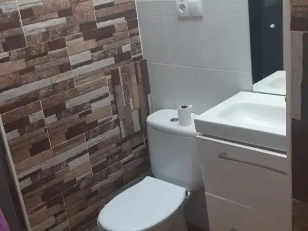 Badezimmer von Wohnung zur Miete in Adra mit Klimaanlage