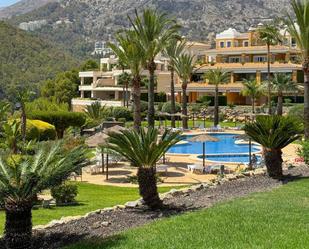 Vista exterior de Apartament en venda en Altea amb Aire condicionat, Calefacció i Jardí privat