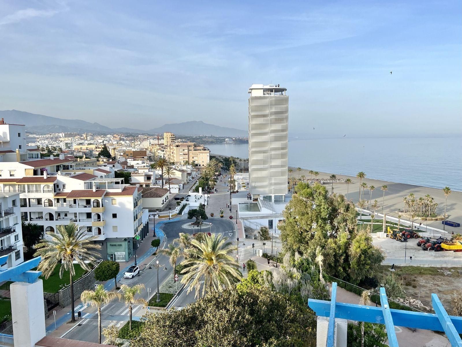 Exterior view of Apartment for sale in Estepona  with Air Conditioner, Private garden and Parquet flooring