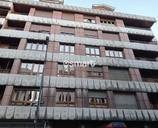 Vista exterior de Àtic en venda en Cangas del Narcea amb Terrassa i Traster