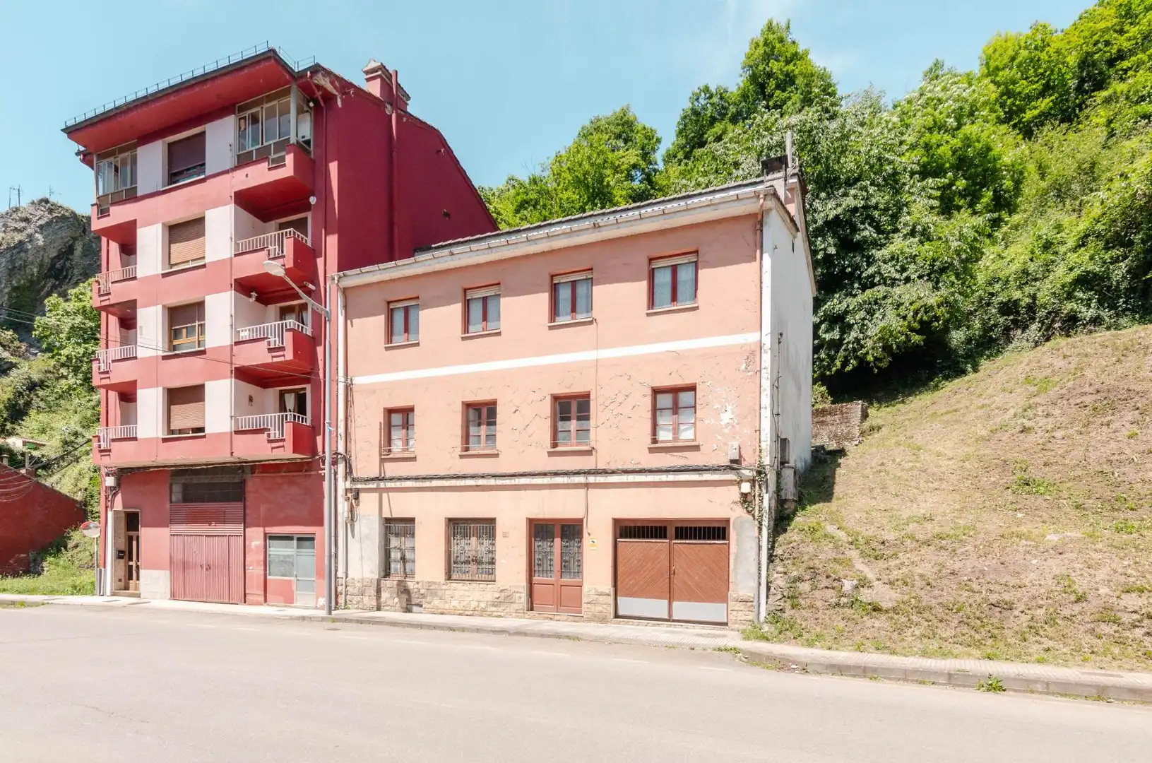 Exterior view of Buildings for sale in Aller