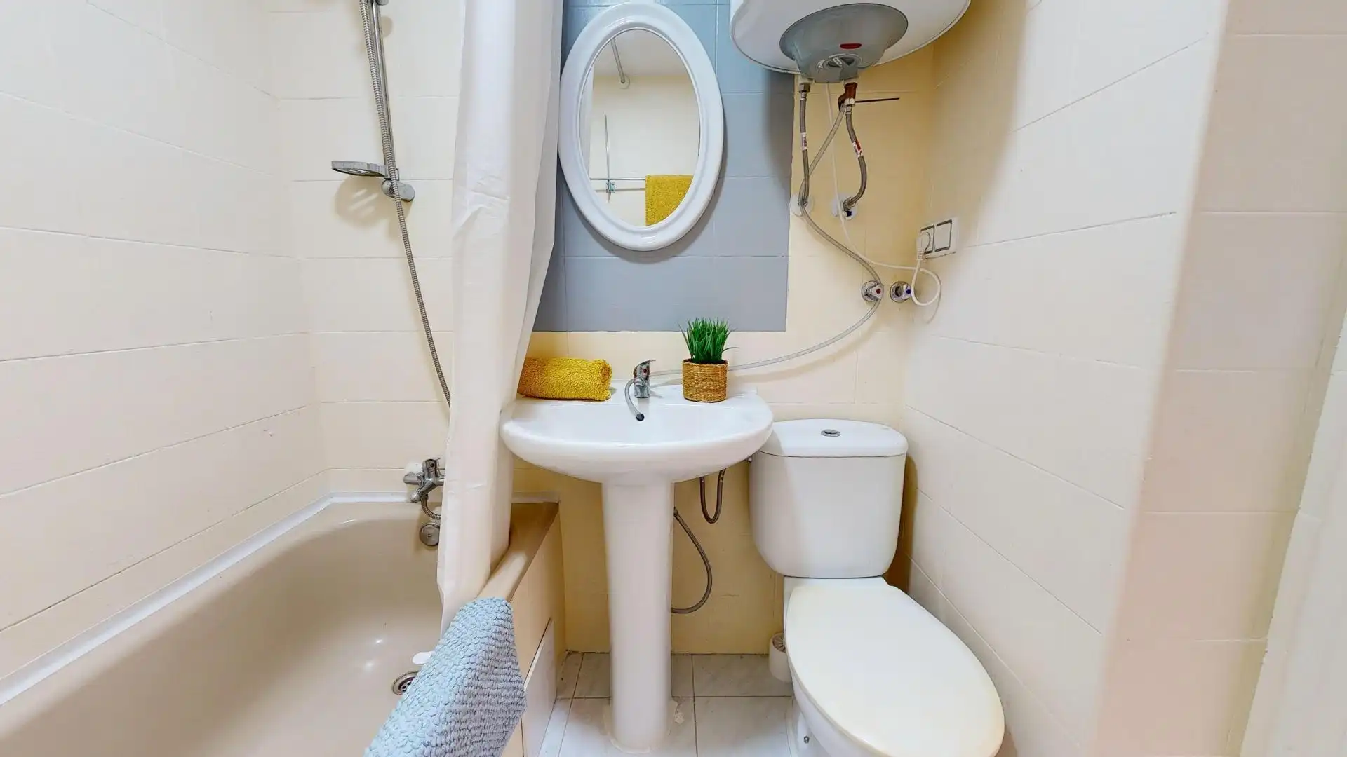 Bathroom of Study for sale in Torrevieja