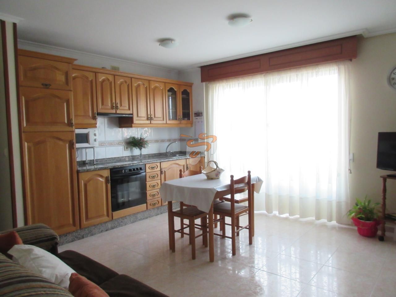 Cuina de Apartament en venda en Ferrol amb Calefacció i Traster