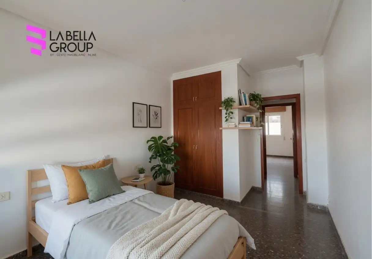 Habitación de Piso en venta en Murcia con Trastero