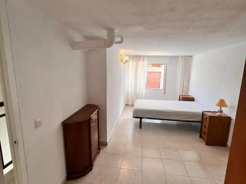 Habitación de Local en venta en Ribafrecha