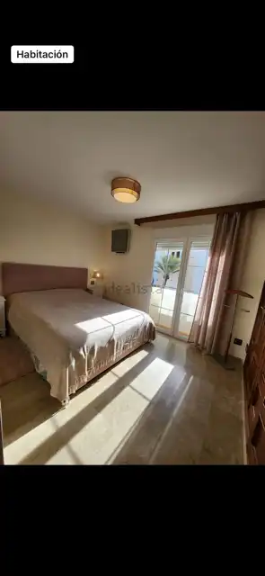Habitación de Casa adosada de alquiler en Estepona con Aire acondicionado, Terraza y Horno